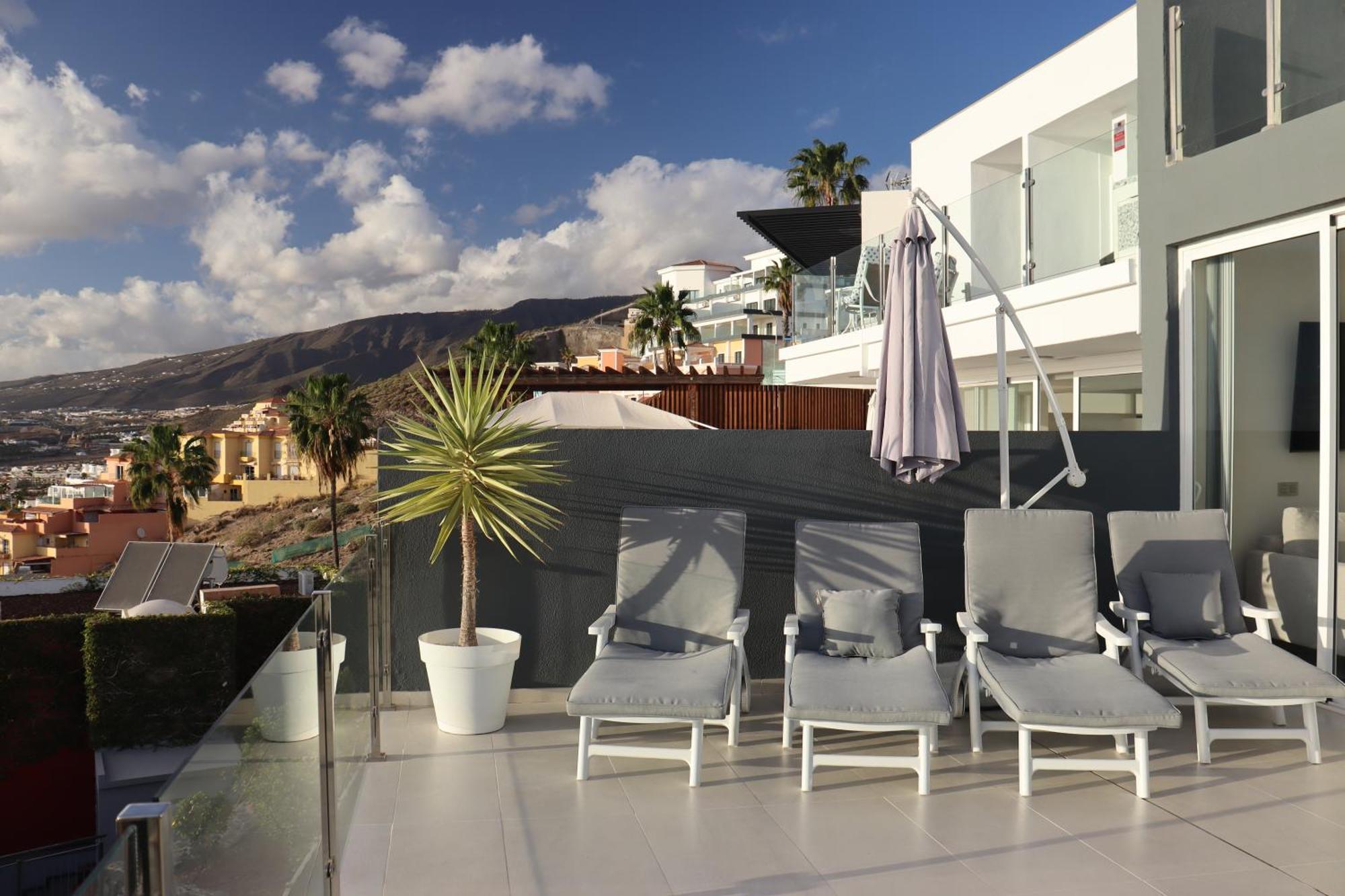 Azure Sky Villa - Panoramic Ocean View, Luxury, San Eugenio Costa Adeje  Kültér fotó